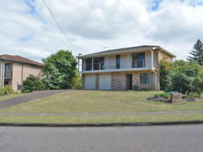 The Verandah', 9 Hanson Avenue - fantastic child friendly home